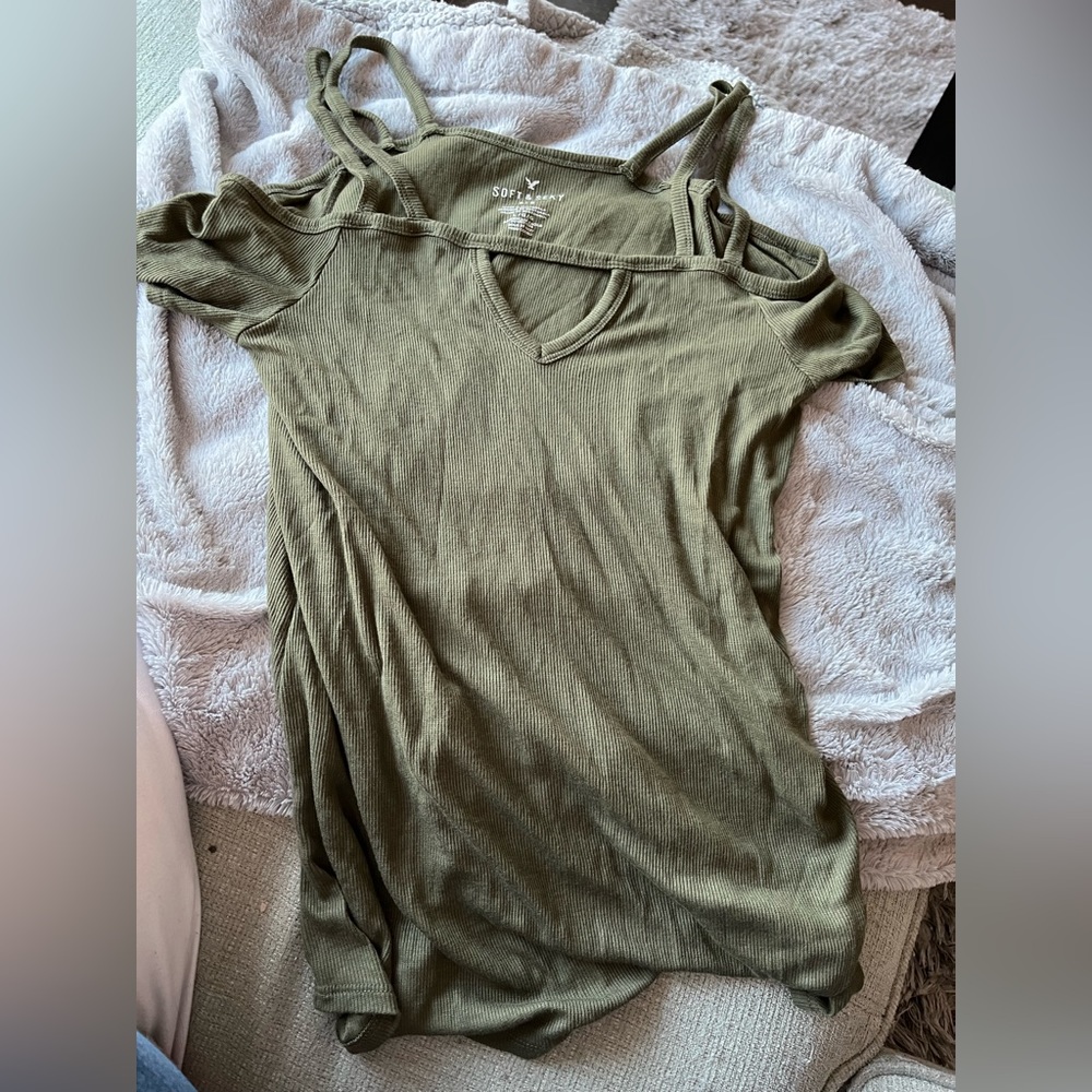 American eagle green ribbed cutout cold shoulder tank shirt v neck large